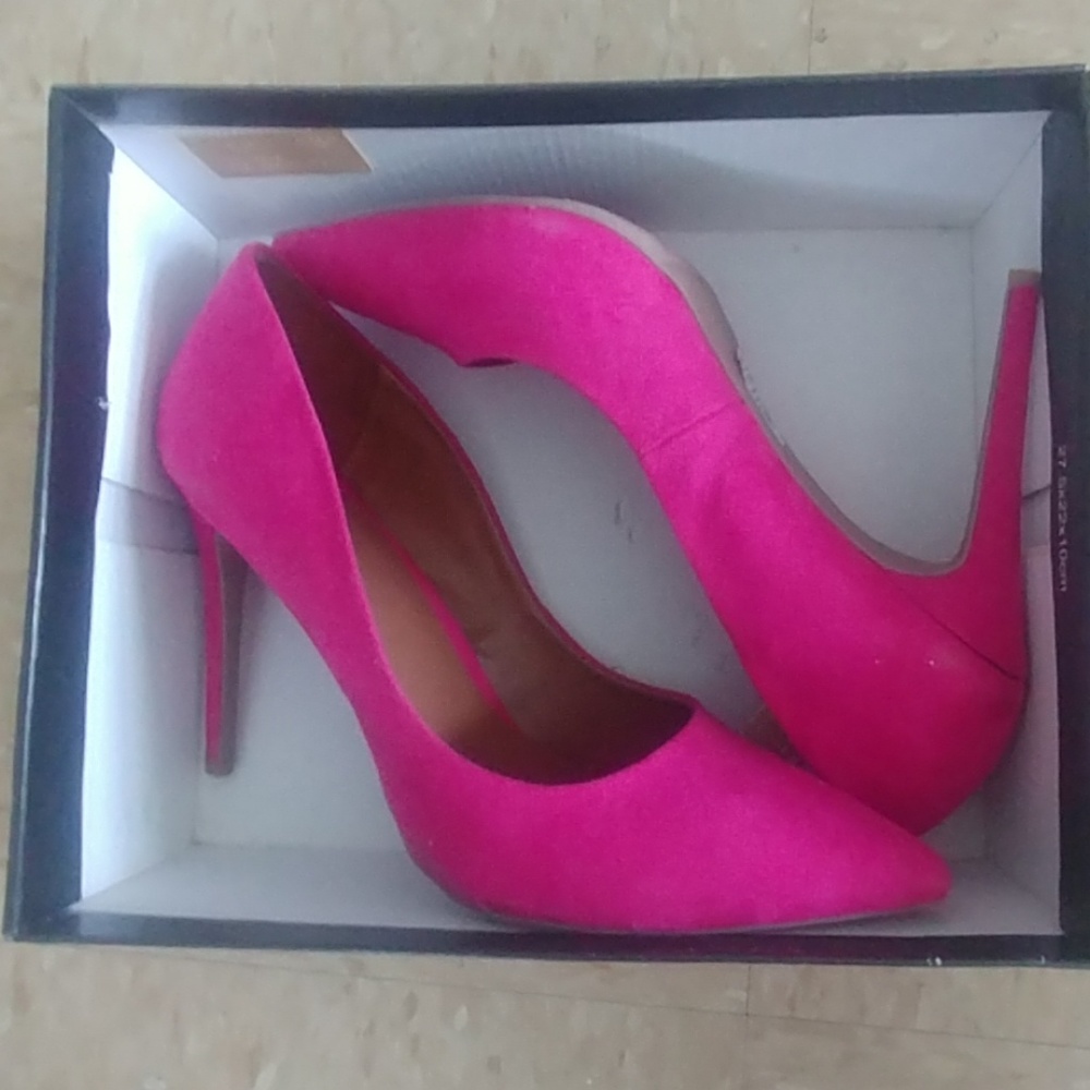 Heels/Pumps